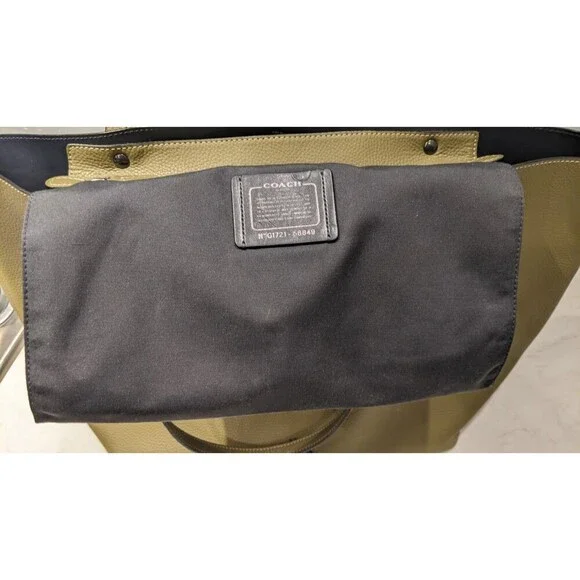 Coach Large Market Tote Pebbled Leather Army Green Turn Lock #F58849 EXCELLENT! - Picture 10 of 14